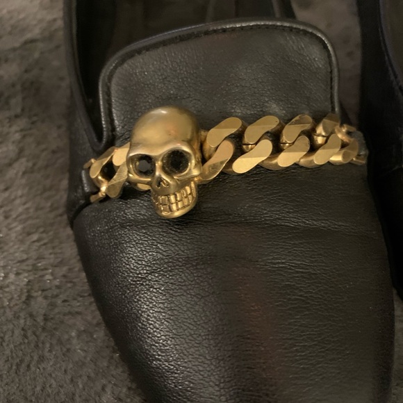 *Host Pick* Alexander McQueen Chain Skull Shoes - size 37.5. - Picture 2 of 11